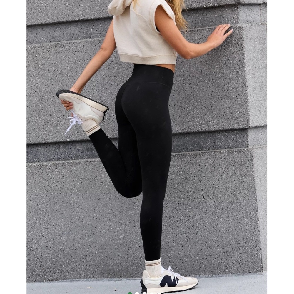 OFFLINE by‎ Aerie Hi-Rise Leggings Black Workout Yoga Running Size Medium NWT